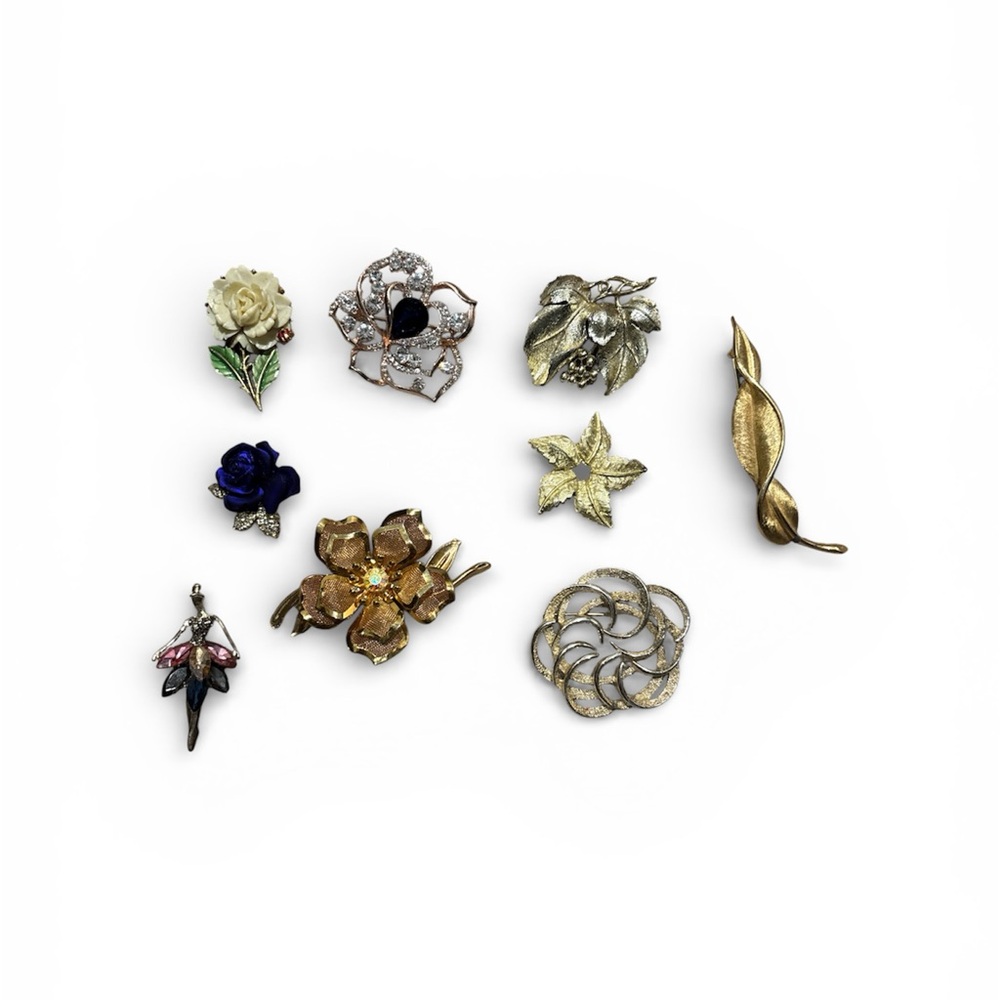 Elegant Floral Brooch Set - Gold, Silver, Blue, White